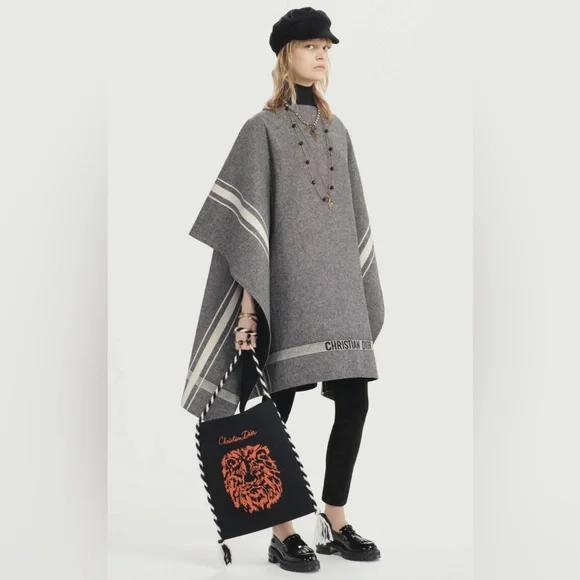 DIOR wool gray Tweed Cape Poncho Pre-Fall 2017 - Picture 1 of 16